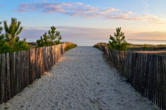 Carnac plage et son allée de sable — photographie de paysage breton de Franck Besrest