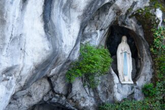 La grotte de Massabielle — photographie du patrimoine breton de Franck Besrest