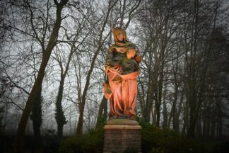 Le Christ et Sainte-Anne au jardin — photographie du patrimoine breton de Franck Besrest