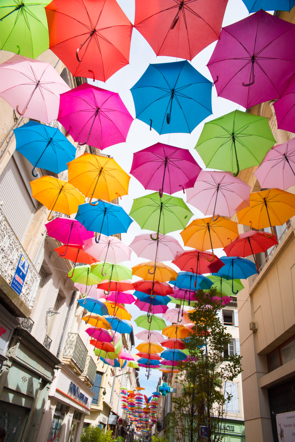 Le ciel de parapluies