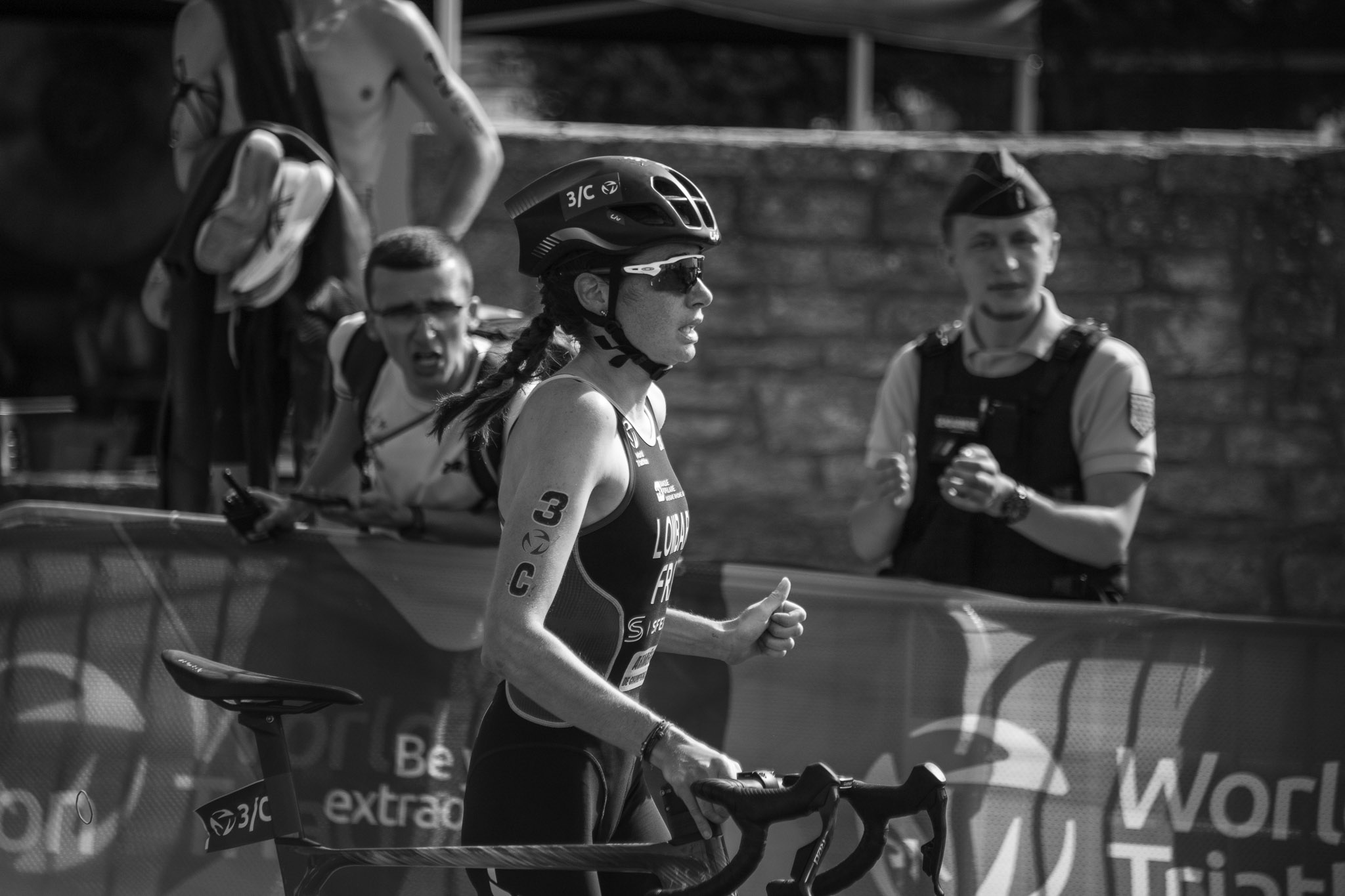 Championnat du monde de triathlon WTCS à Quiberon 2026, Grande Plage – photographie sportive Besrest-Photos en Bretagne (26/51)