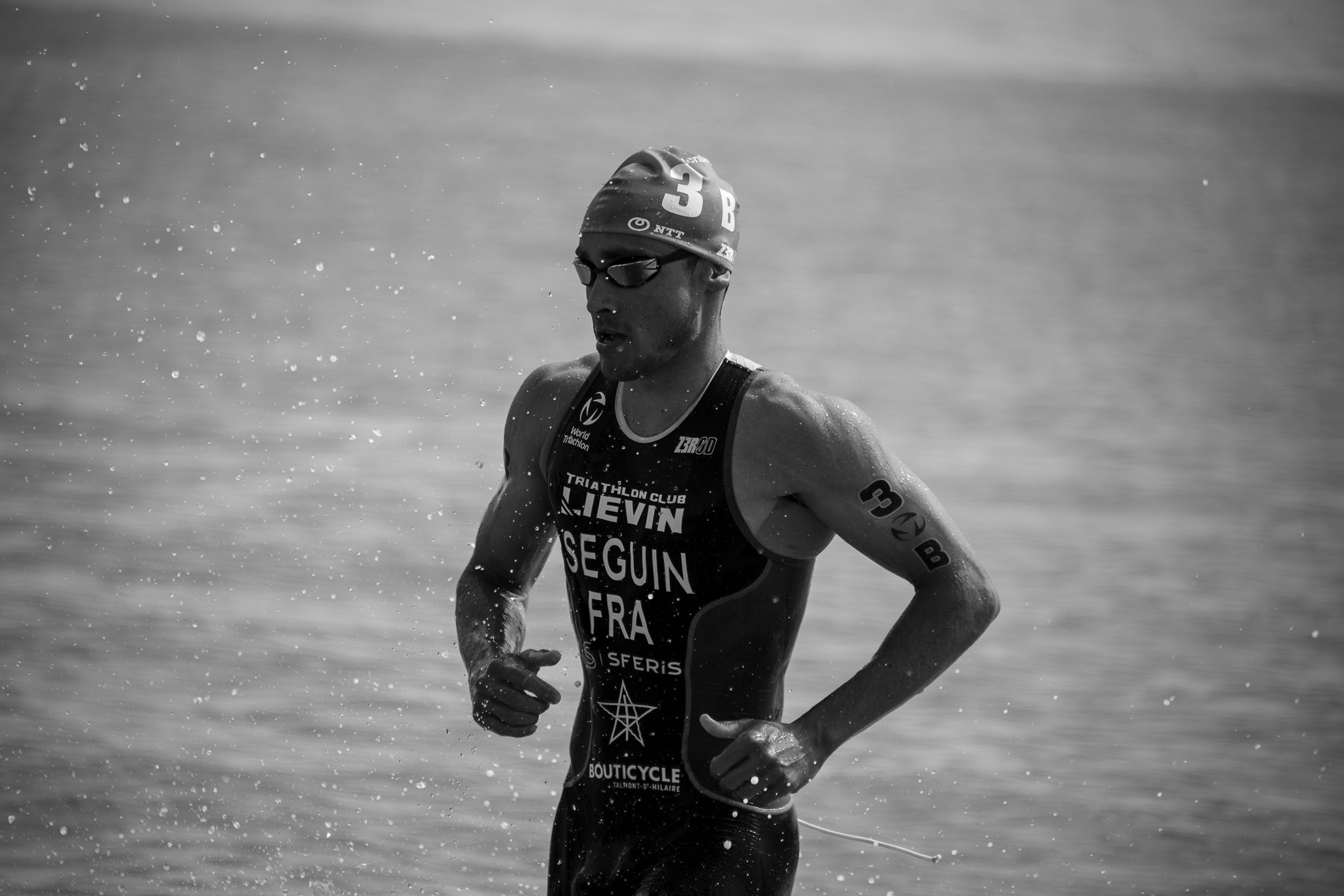Championnat du monde de triathlon WTCS à Quiberon 2026, Grande Plage – photographie sportive Besrest-Photos en Bretagne (39/51)