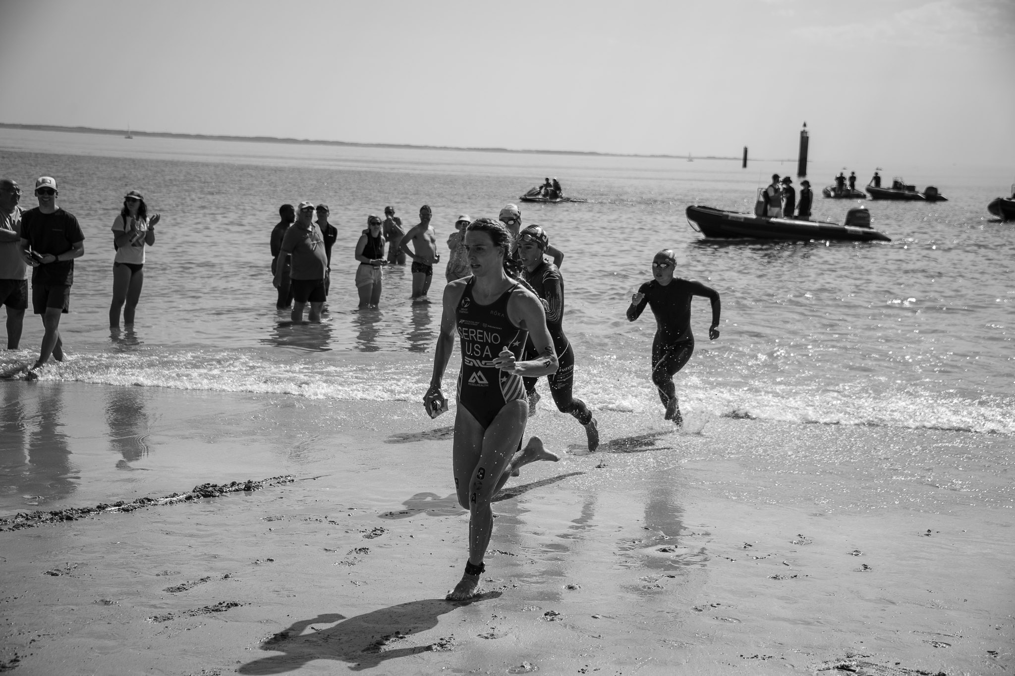 Championnat du monde de triathlon WTCS à Quiberon 2026, Grande Plage – photographie sportive Besrest-Photos en Bretagne (42/51)