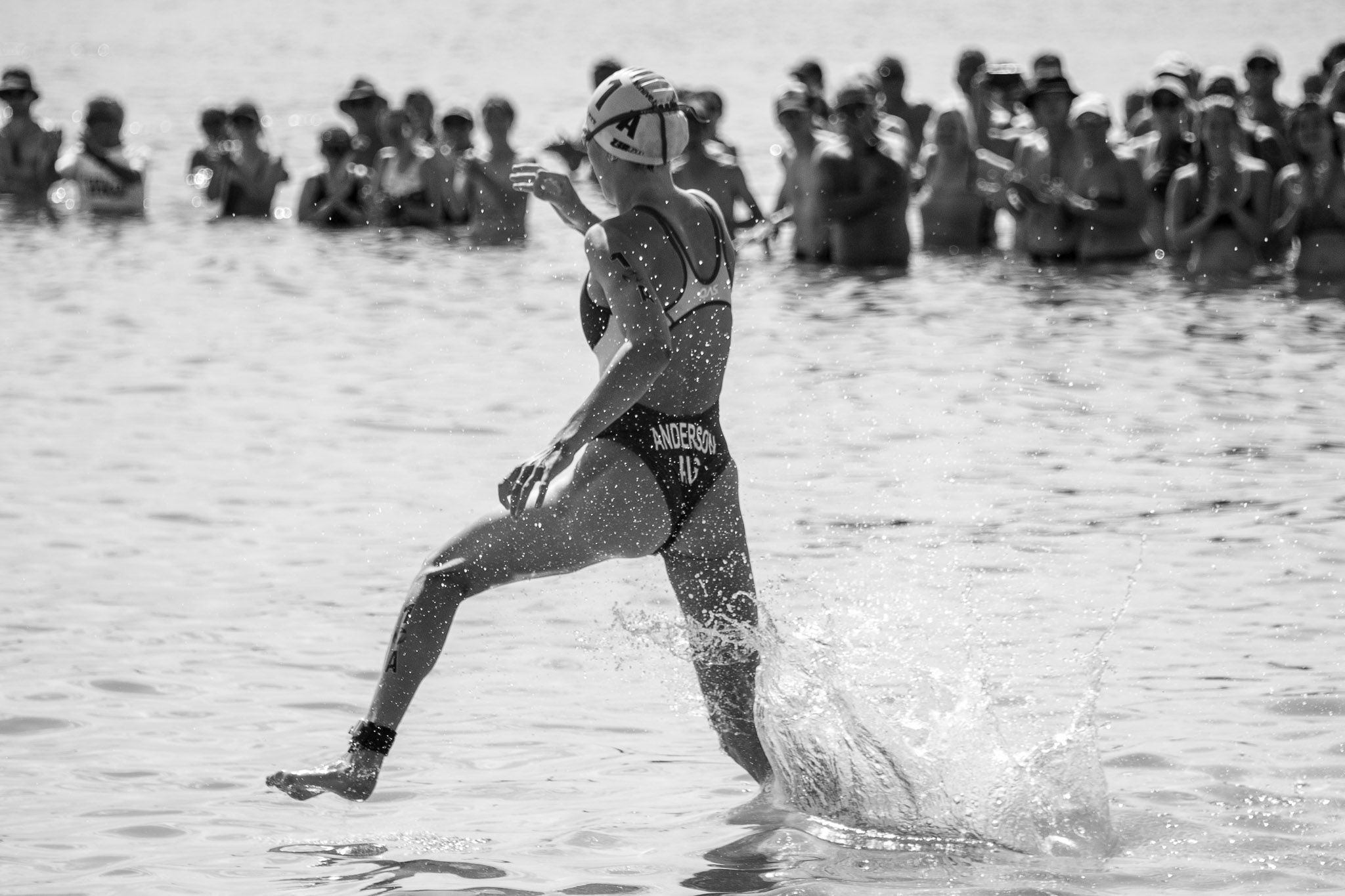 Championnat du monde de triathlon WTCS à Quiberon 2026, Grande Plage – photographie sportive Besrest-Photos en Bretagne (46/51)